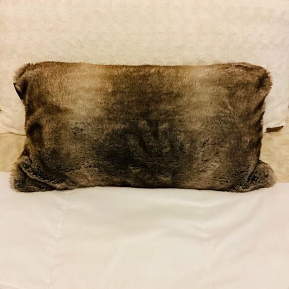 Tahari Faux Fur Accent Lumbar Decorative Throw Pillow Feather Filled in Brown - Picture 4 of 6